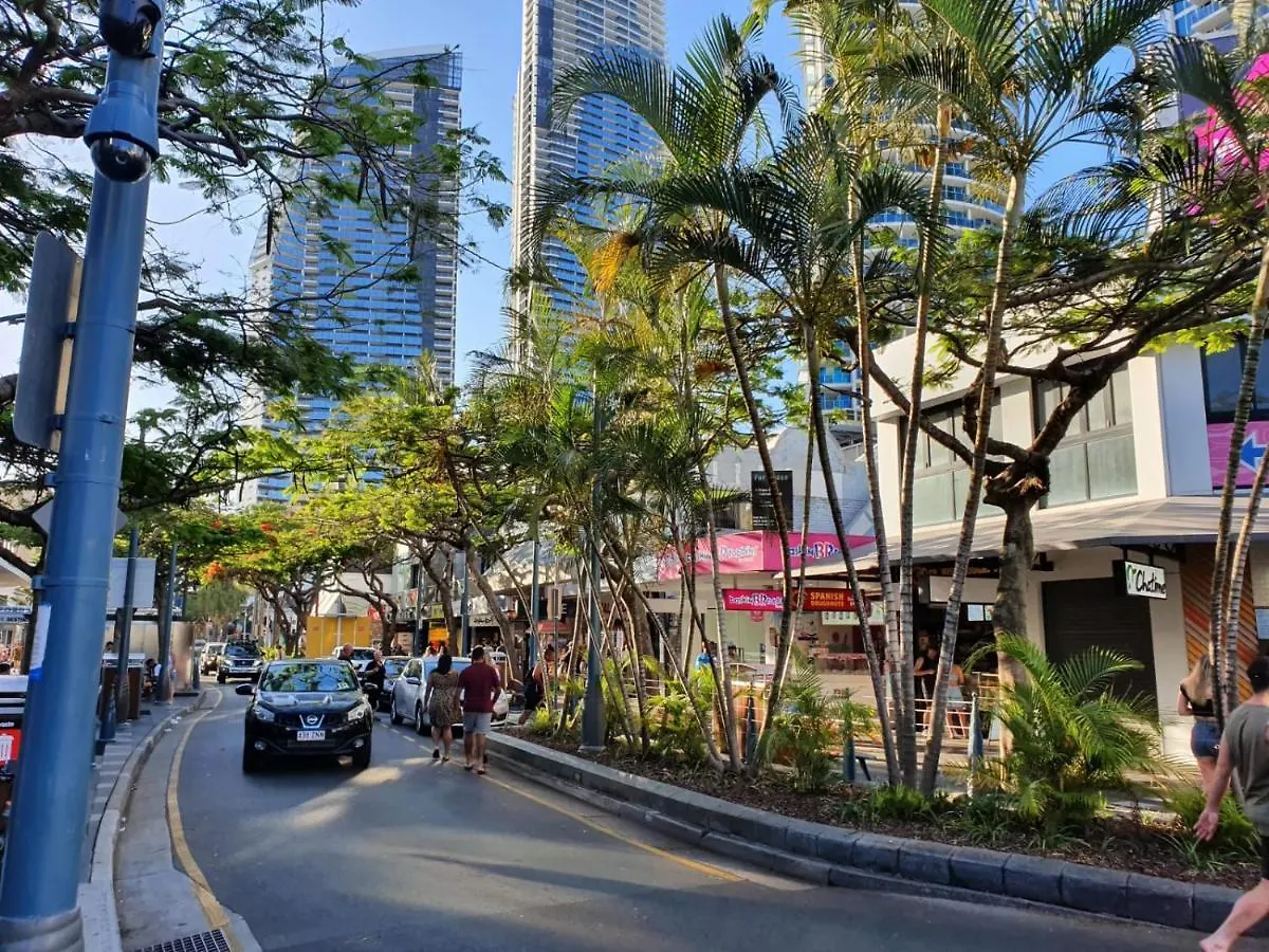 High-End Apartment In The Soul Of Surfers Paradise Gold Coast