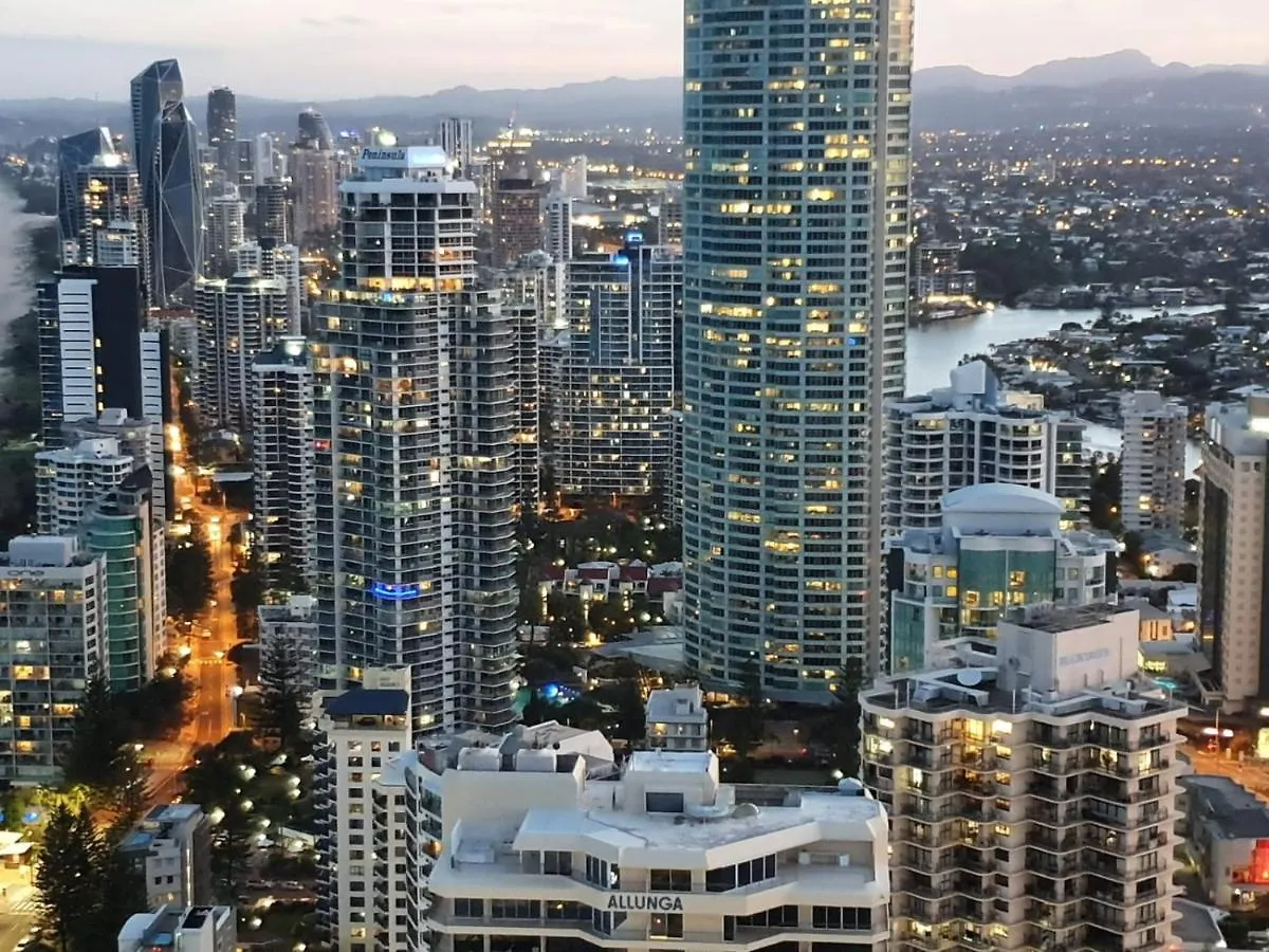 High-End Apartment In The Soul Of Surfers Paradise Gold Coast