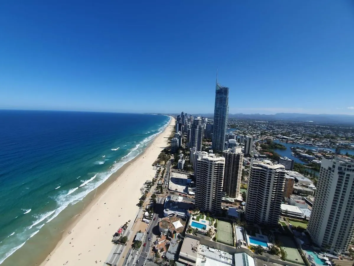 High-End Apartment In The Soul Of Surfers Paradise Gold Coast
