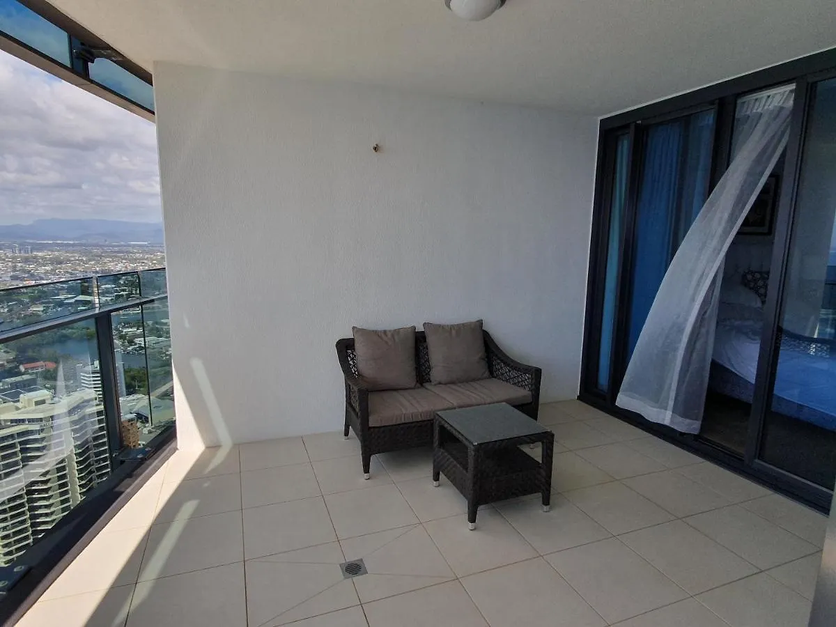 High-End Apartment In The Soul Of Surfers Paradise Gold Coast Australia