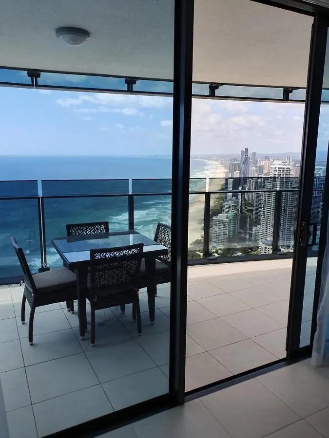 High-End Apartment In The Soul Of Surfers Paradise Gold Coast Australia