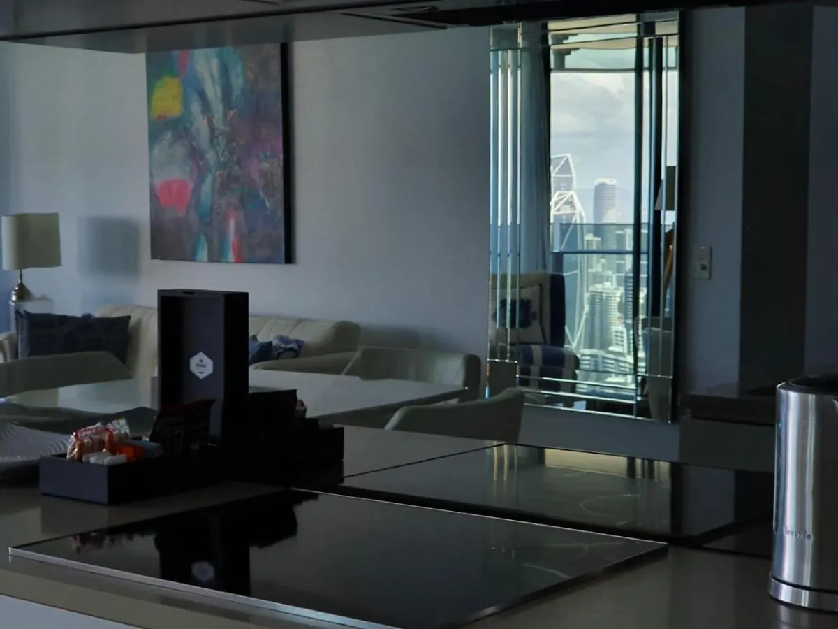 High-End Apartment In The Soul Of Surfers Paradise Gold Coast Australia